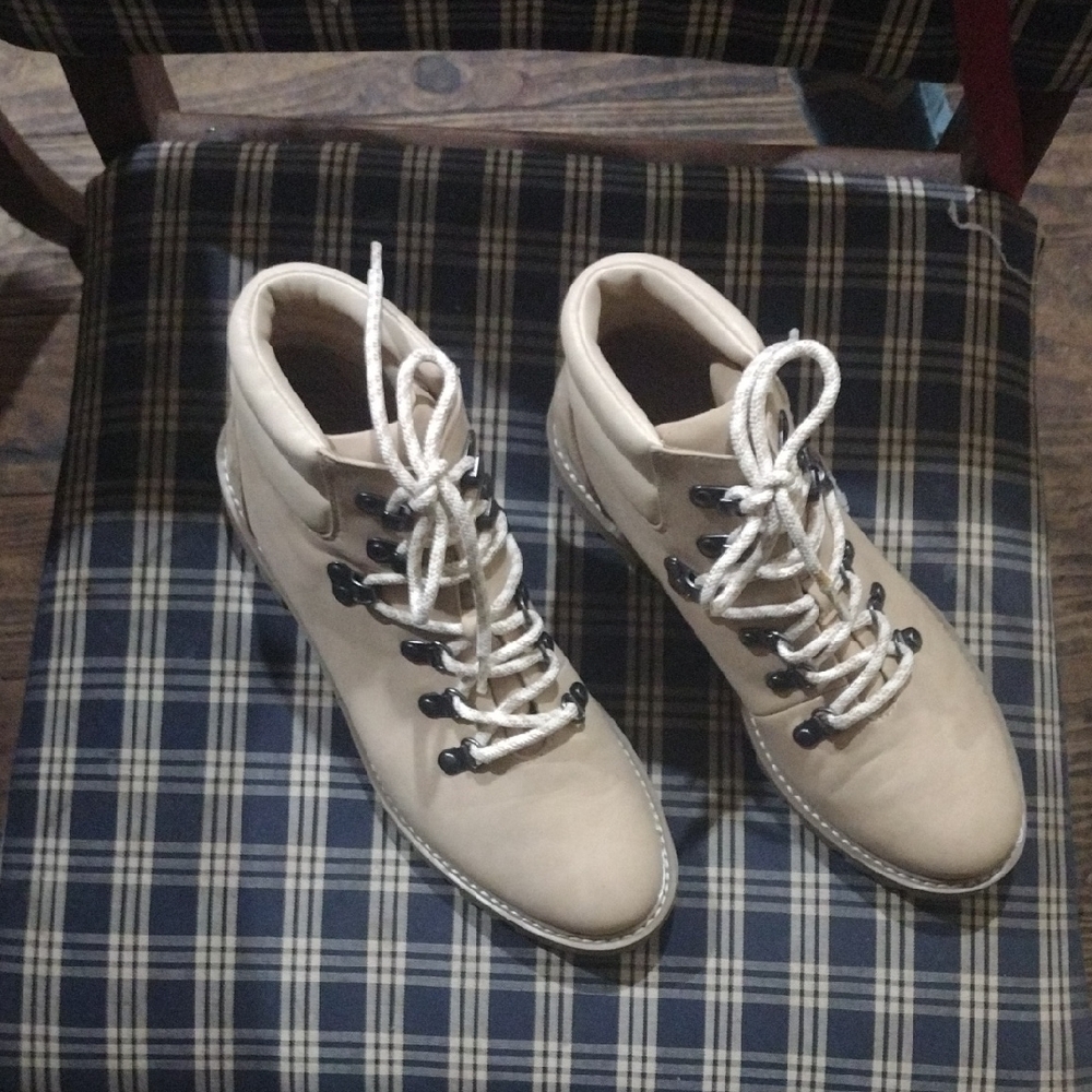 Universal Thread Beige Lace-Up Boots NWOT